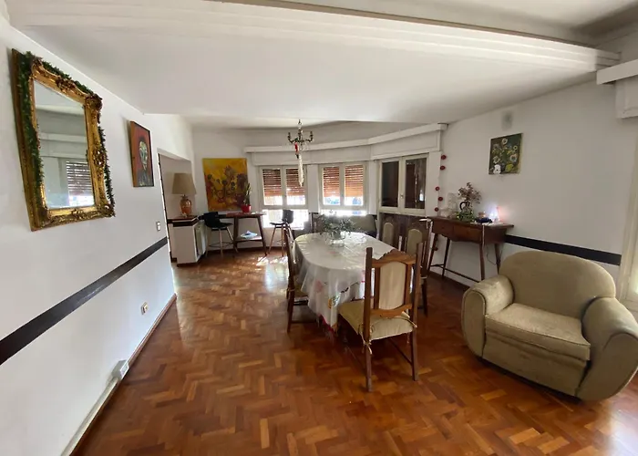 Hostel la Embajada Mendoza
